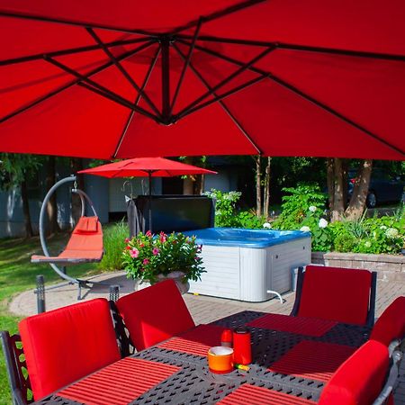 Nature Oasis Bar Room Dundas Ngoại thất bức ảnh